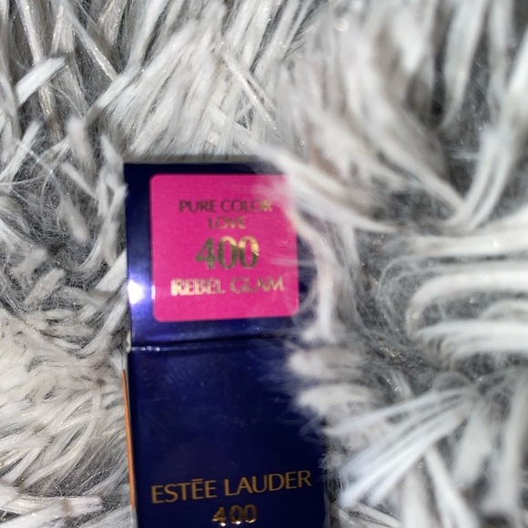 Estée Lauder pure color love lipstick-  rebel glam - Picture 2 of 7
